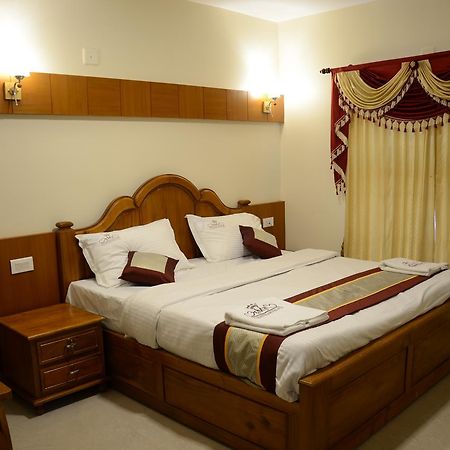 Hotel Vasantham Palace Ooty Eksteriør billede