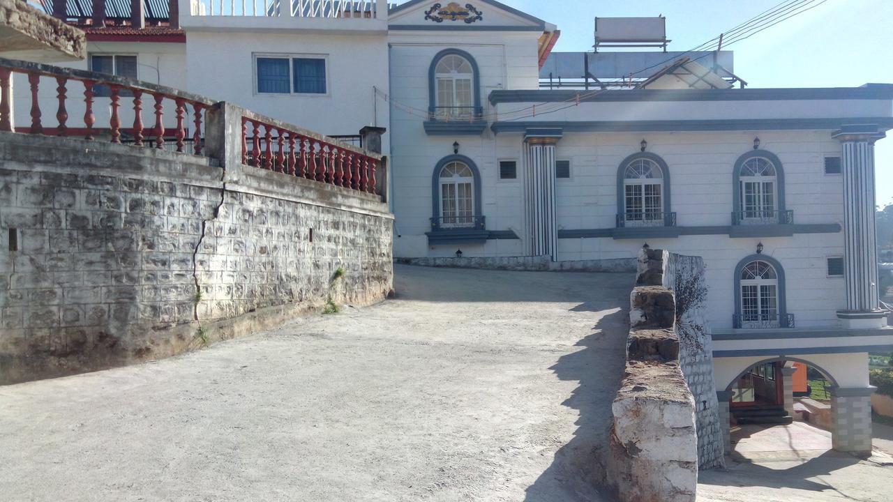 Hotel Vasantham Palace Ooty Eksteriør billede
