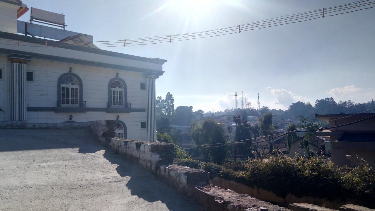 Hotel Vasantham Palace Ooty Eksteriør billede